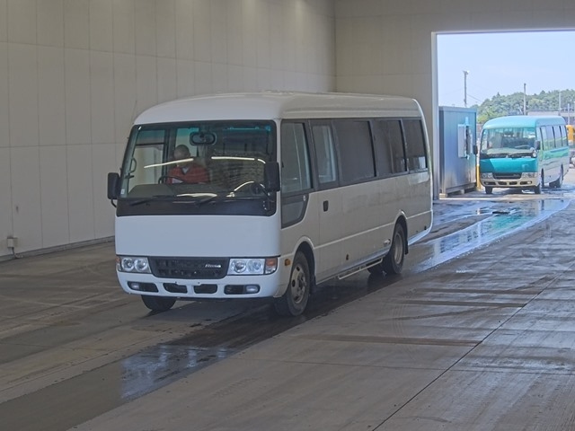 MITSUBISHI ROSA 2013