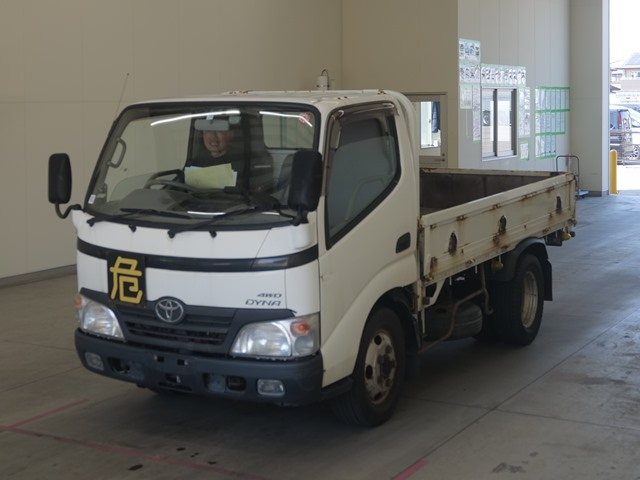 TOYOTA DYNA 2009