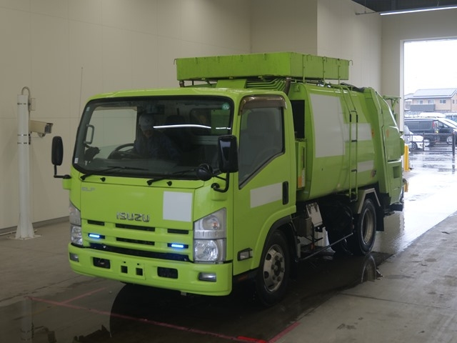 ISUZU ELF 2012