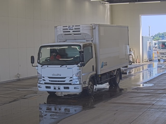 ISUZU ELF 2018