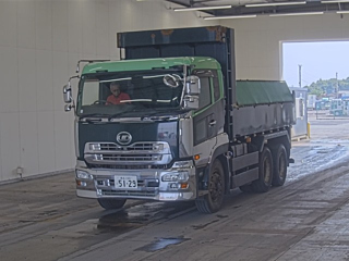 NISSAN UD SERIES 2013