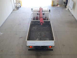 NISSAN TRUCK 2011