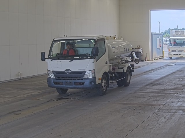 HINO DUTRO 2018