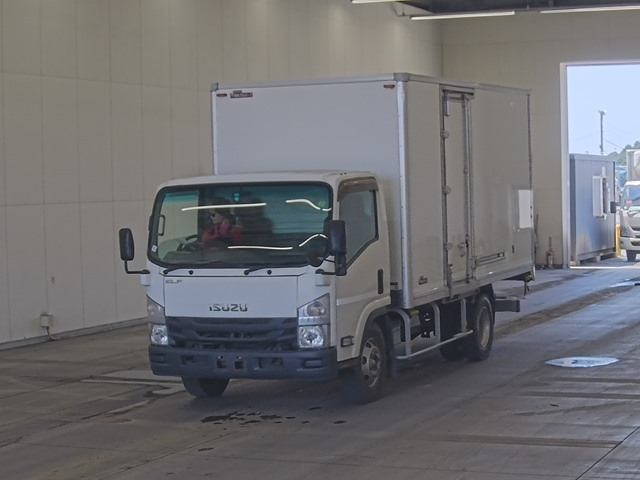 ISUZU ELF 2015