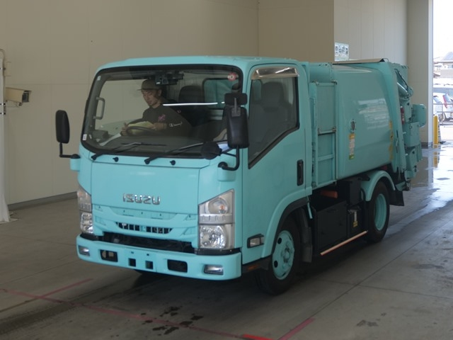 ISUZU ELF 2017