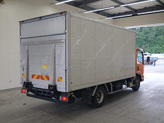 ISUZU ELF 2011