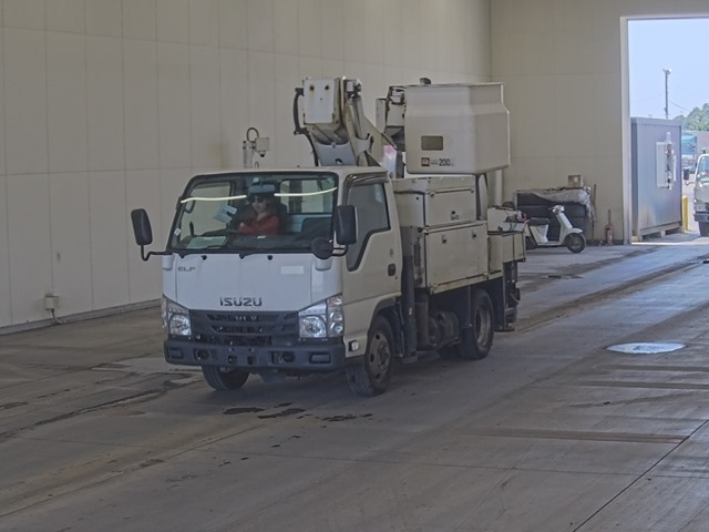ISUZU ELF 2018