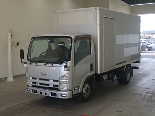 NISSAN TRUCK 2012