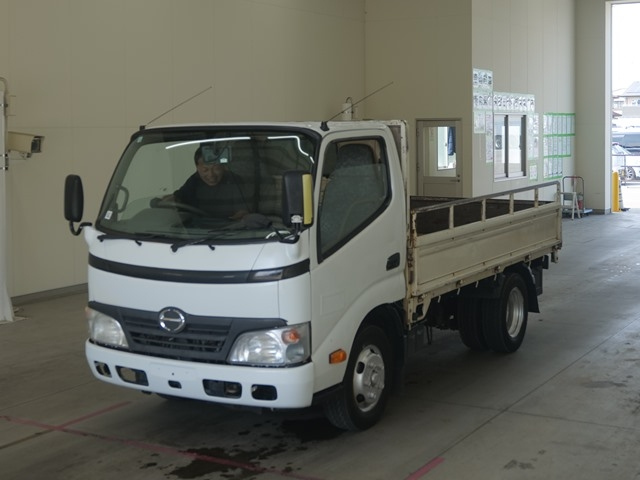 HINO DUTRO 2011