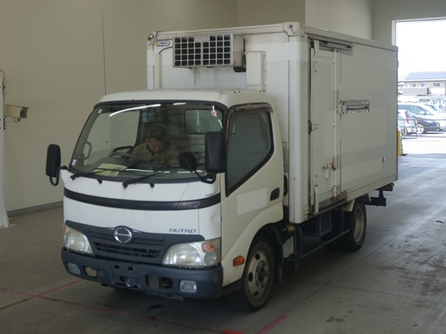HINO DUTRO 2011