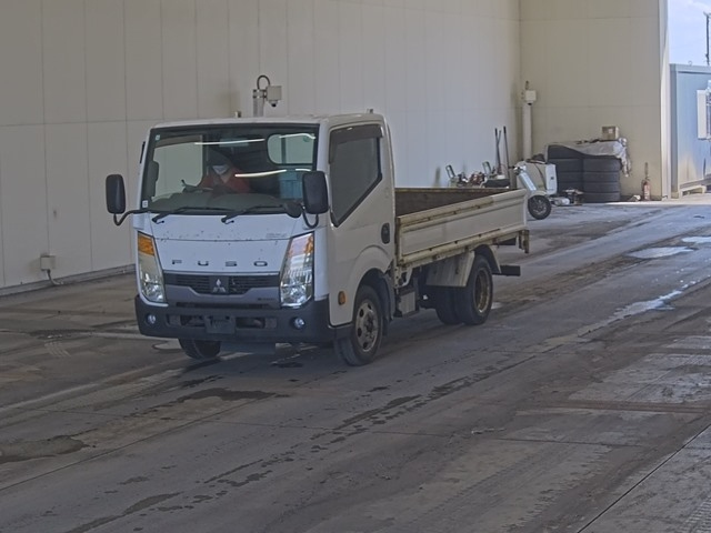 MITSUBISHI CANTER 2013