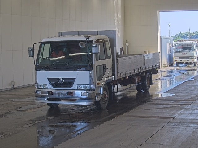 NISSAN UD SERIES