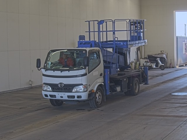 HINO DUTRO 2010