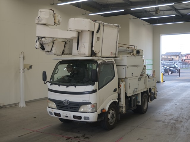TOYOTA DYNA 2009