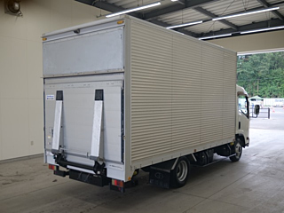 ISUZU ELF 2013
