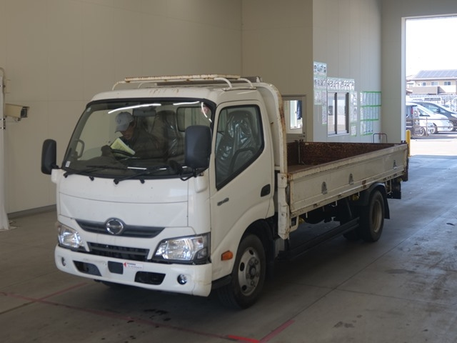 HINO DUTRO 2017