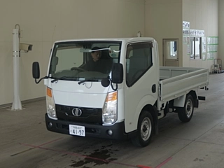 NISSAN TRUCK 2008