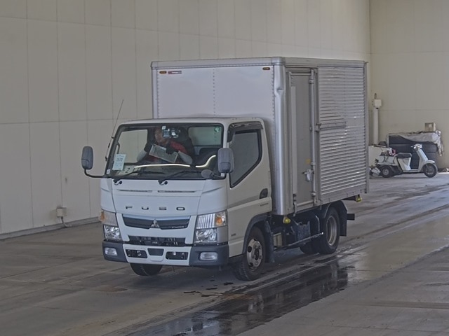 MITSUBISHI CANTER 2020