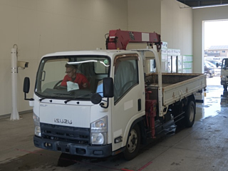 ISUZU ELF 2011