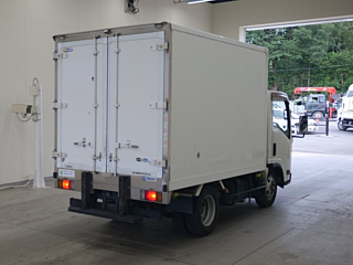 ISUZU ELF 2013