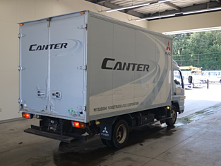 MITSUBISHI CANTER 2010