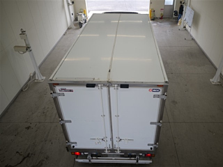 ISUZU ELF 2009