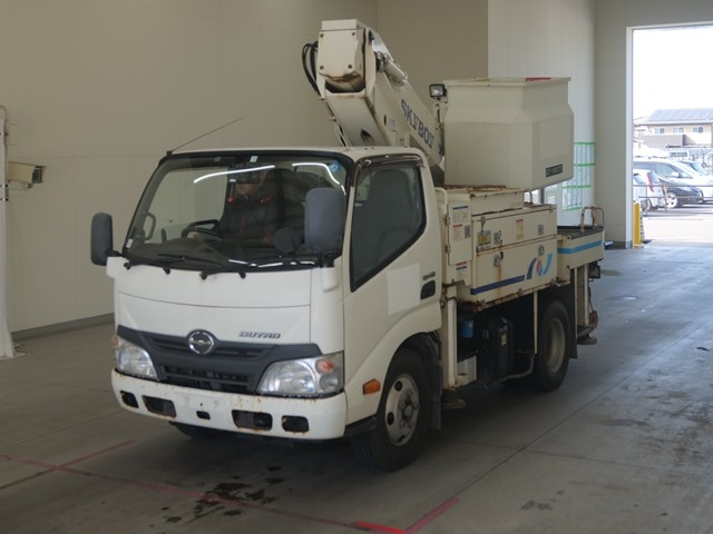 HINO DUTRO 2015