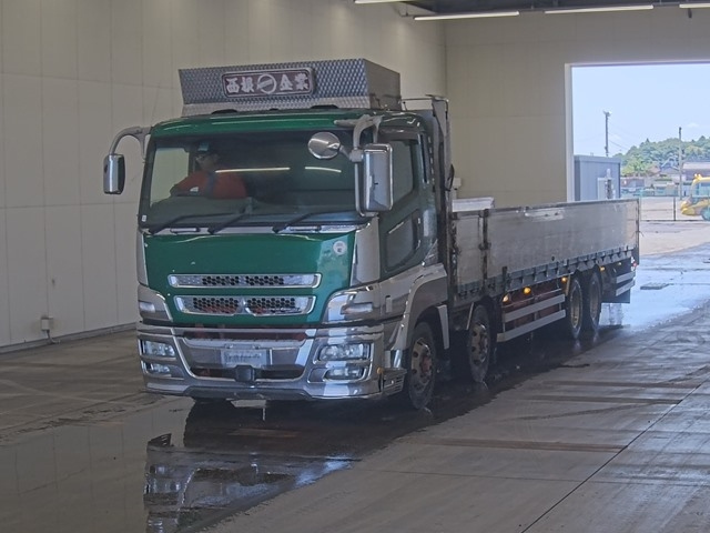 MITSUBISHI SUPER GREAT 2010