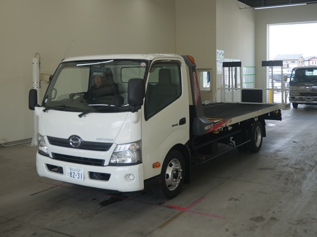 HINO DUTRO 2015