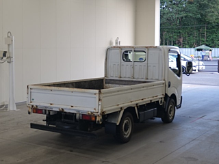 NISSAN TRUCK 2008