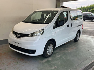 NISSAN NV200 2015