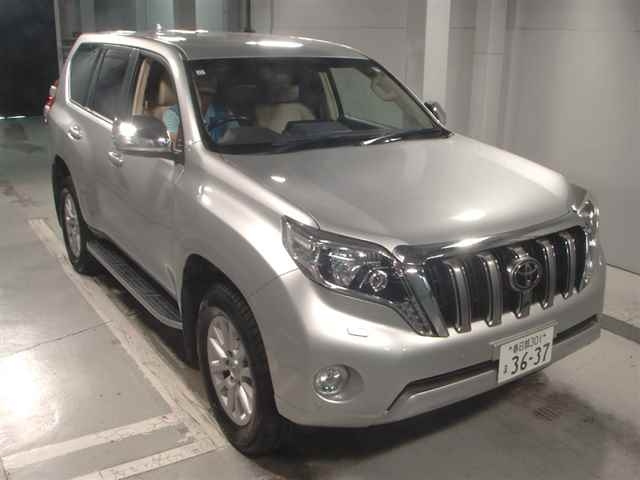 TOYOTA LAND CRUISER PRADO 2015