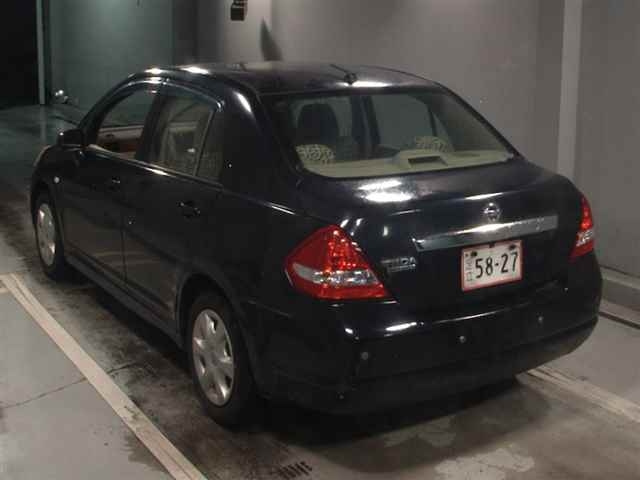 NISSAN TIIDA LATIO 2010