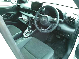 TOYOTA YARIS 2024