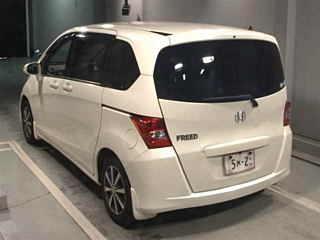 HONDA FREED 2010