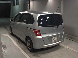 HONDA FREED 2010