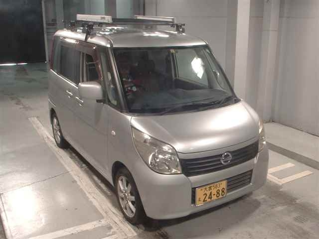 NISSAN ROOX 2010
