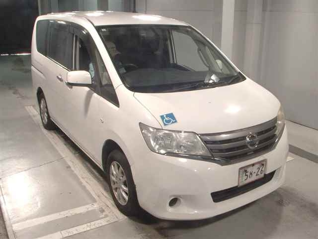 NISSAN SERENA 2013