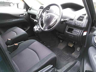 NISSAN SERENA 2010