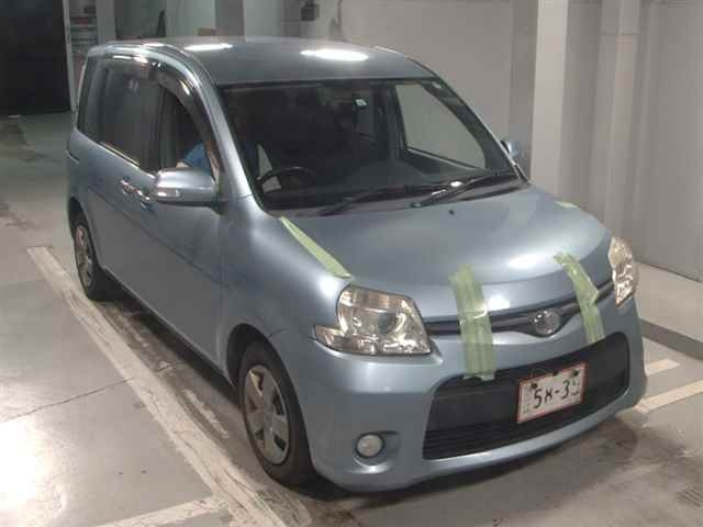 TOYOTA SIENTA 2011