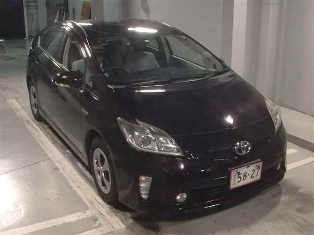 TOYOTA PRIUS 2013