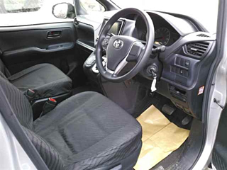 TOYOTA NOAH 2015