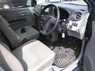 DAIHATSU MIRA E S 2012
