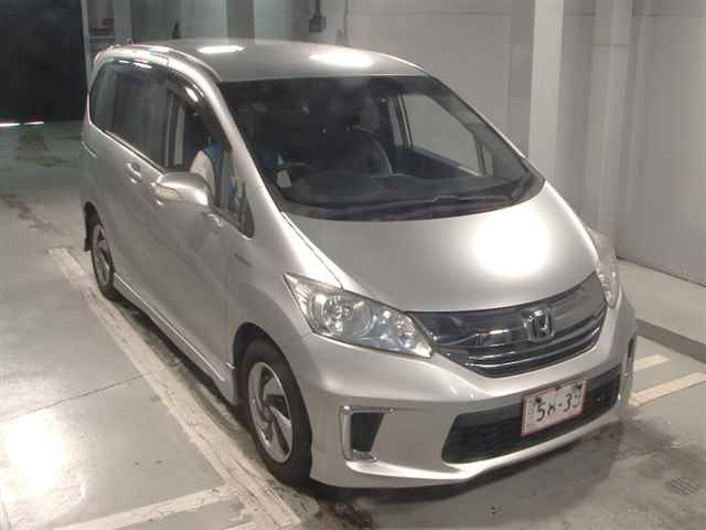 HONDA FREED 2015
