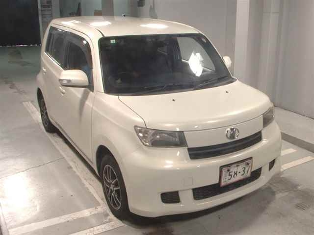 TOYOTA BB 2012