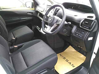 NISSAN SERENA 2019
