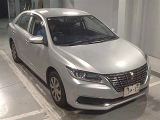 TOYOTA PREMIO 2019