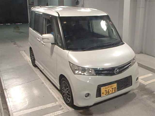 NISSAN ROOX 2010