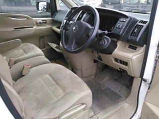 NISSAN SERENA 2010