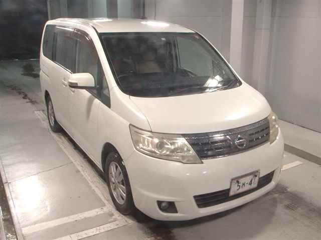 NISSAN SERENA 2010